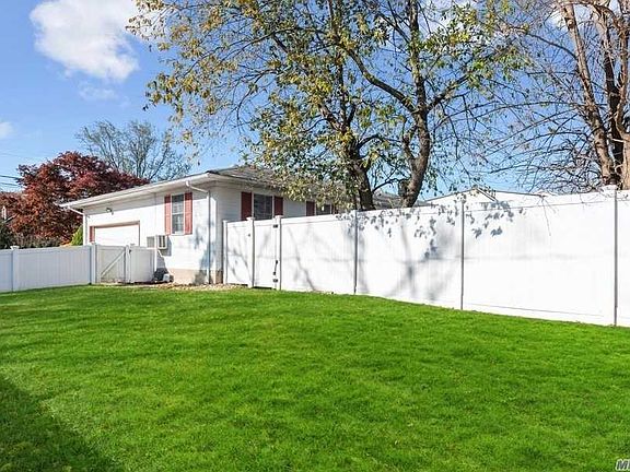4th image of 162 Evergreen Ave