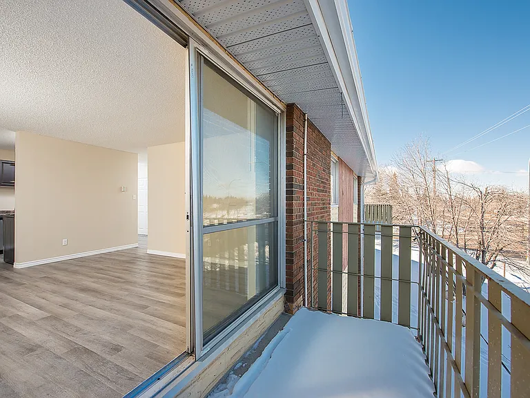 1602 Sherwood Dr — Photo 6