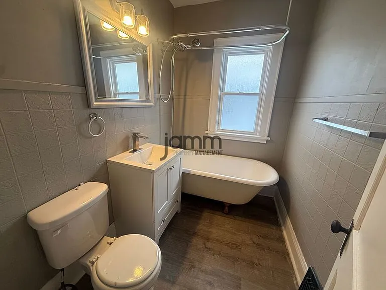 2121 Wyandotte Ave #2123 — Photo 12