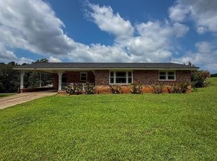 34 Edgewood Dr, Ware Shoals, SC 29692