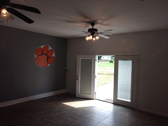 4th image of 119 Bragg Dr