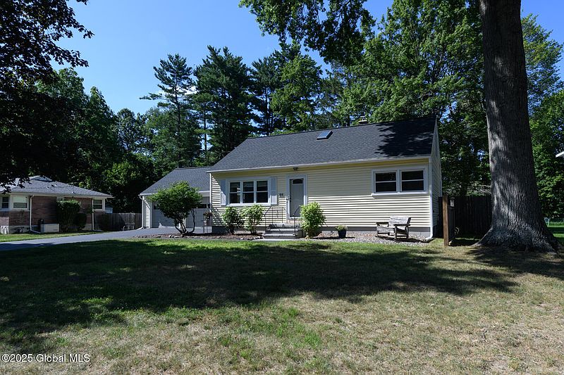 2nd image of 23 McMillen Place