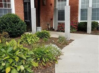 45 Main St APT 111, Plainfield, CT 06374