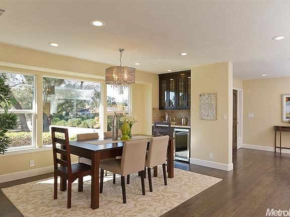 4th image of 730 Estates Dr