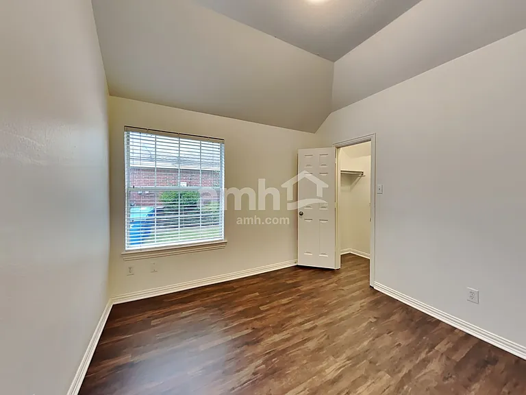 6213 Richmond Dr — Photo 17