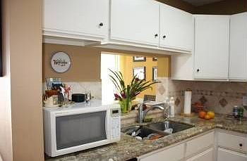 2nd image of 4728 Lakeside Cir