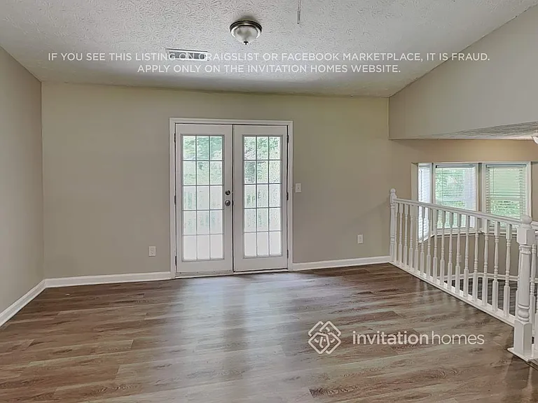 535 Zachary Ct — Photo 6