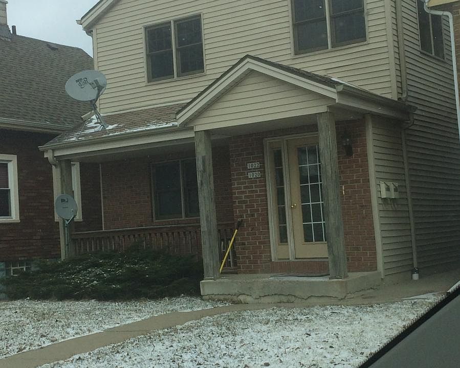 1st image of 1022 S 61st St