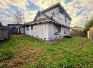 1040 H St, Fortuna, CA 95540