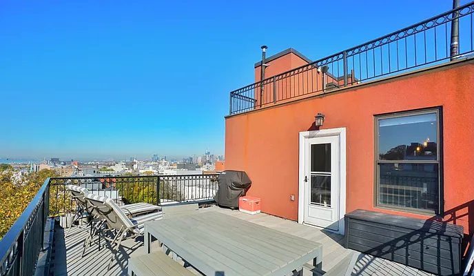 Sold by Bergen Basin Real Estate | media 26