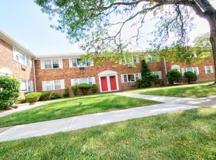 1275A Valley Rd, Wayne, NJ 07470