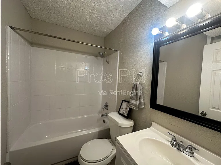 5317 Junius St #101 — Photo 6