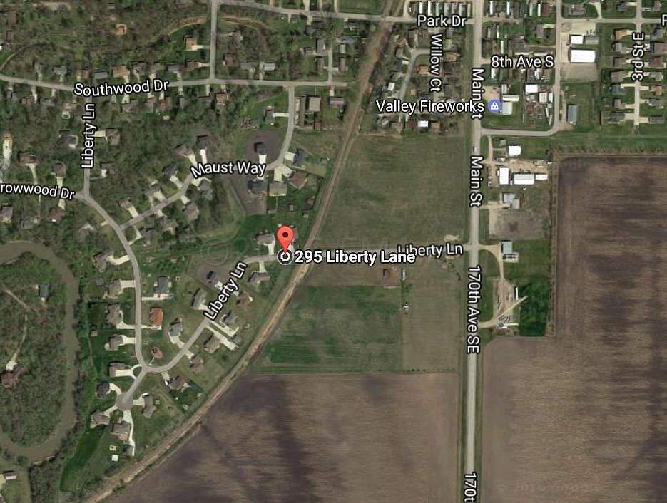1st image of 295 Liberty Ln