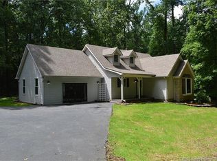 8235 Fox Run Rd NE, Georgetown, IN 47122