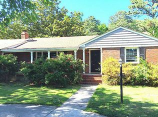 2152 Wolfsnare Rd, Virginia Beach, VA 23454