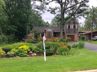 5743 Wolf Rd, La Grange Highlands, IL 60525