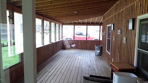 3rd image of 401 Morgan Cir