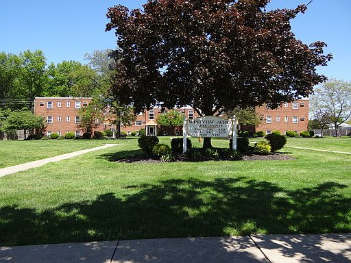 1st image of 5386 Knollwood Dr APT 4