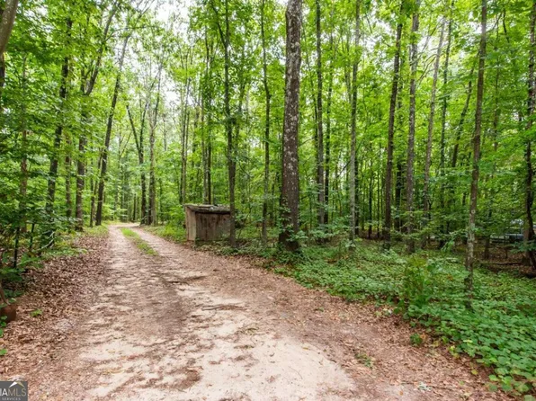 917 Poole Bridge Rd, Hiram, GA 30141