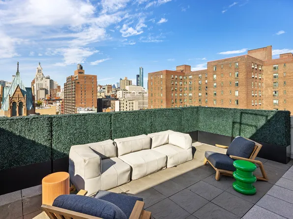 425 East 13th Street image 23 of 29