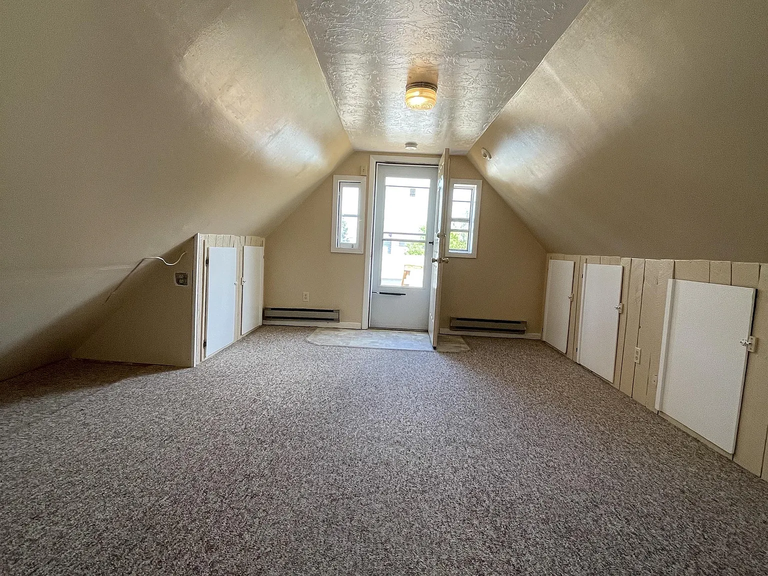 409 South Brooks Street - 2 — Photo 4