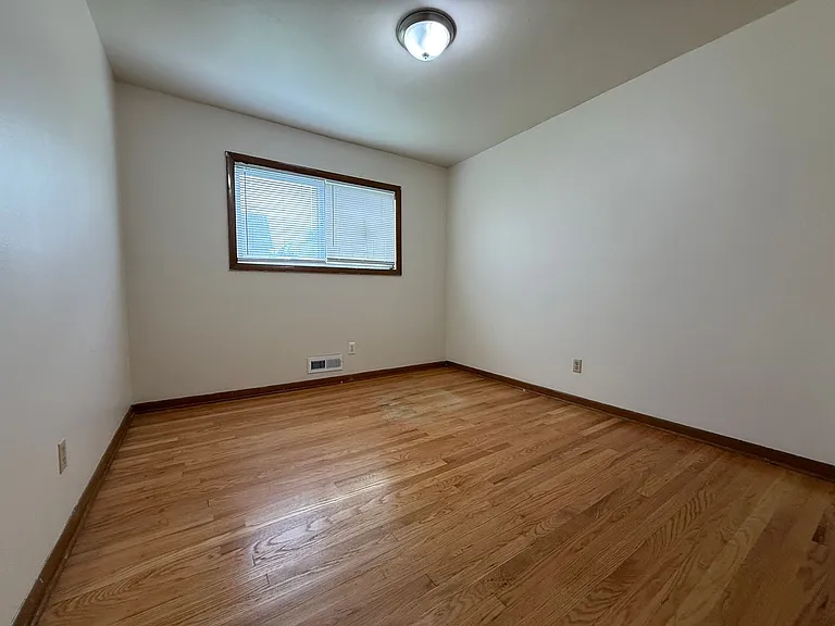3879 N Humboldt Blvd — Photo 20