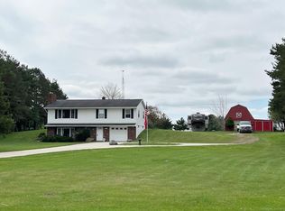 4394 Deckerville Rd, Deckerville, MI 48427