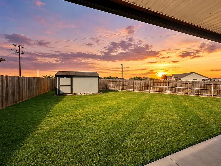 621 Xanadu Dr — Photo 17