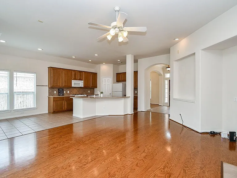 4703 Camden Brook Ln — Photo 6