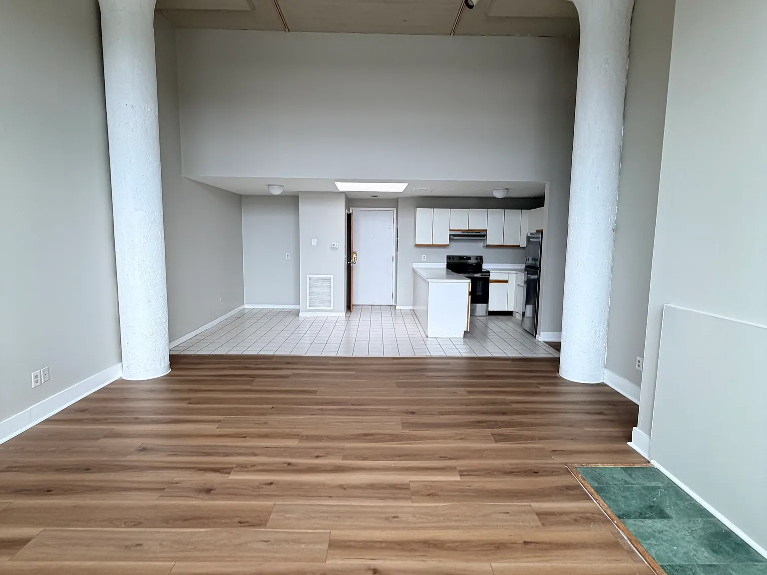 1 bed, $1,525 — Photo 2
