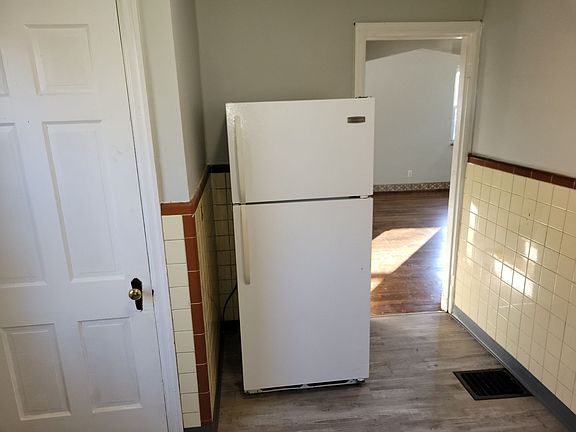 3rd image of 2817 Ruberg Ave