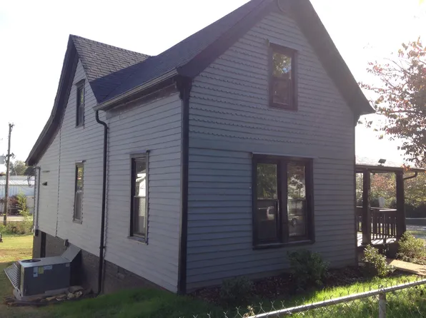 804 Mobile St, Florence, AL 35630