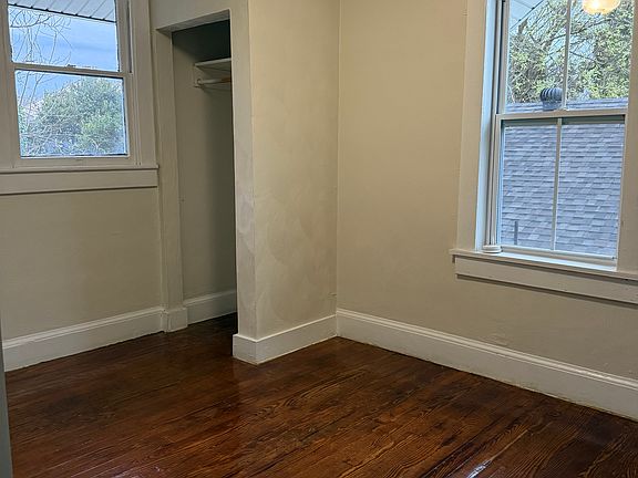 4th image of 1907 Parker Ave