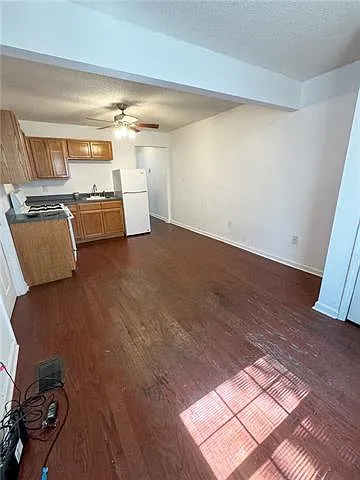 5824 General Haig St — Photo 2