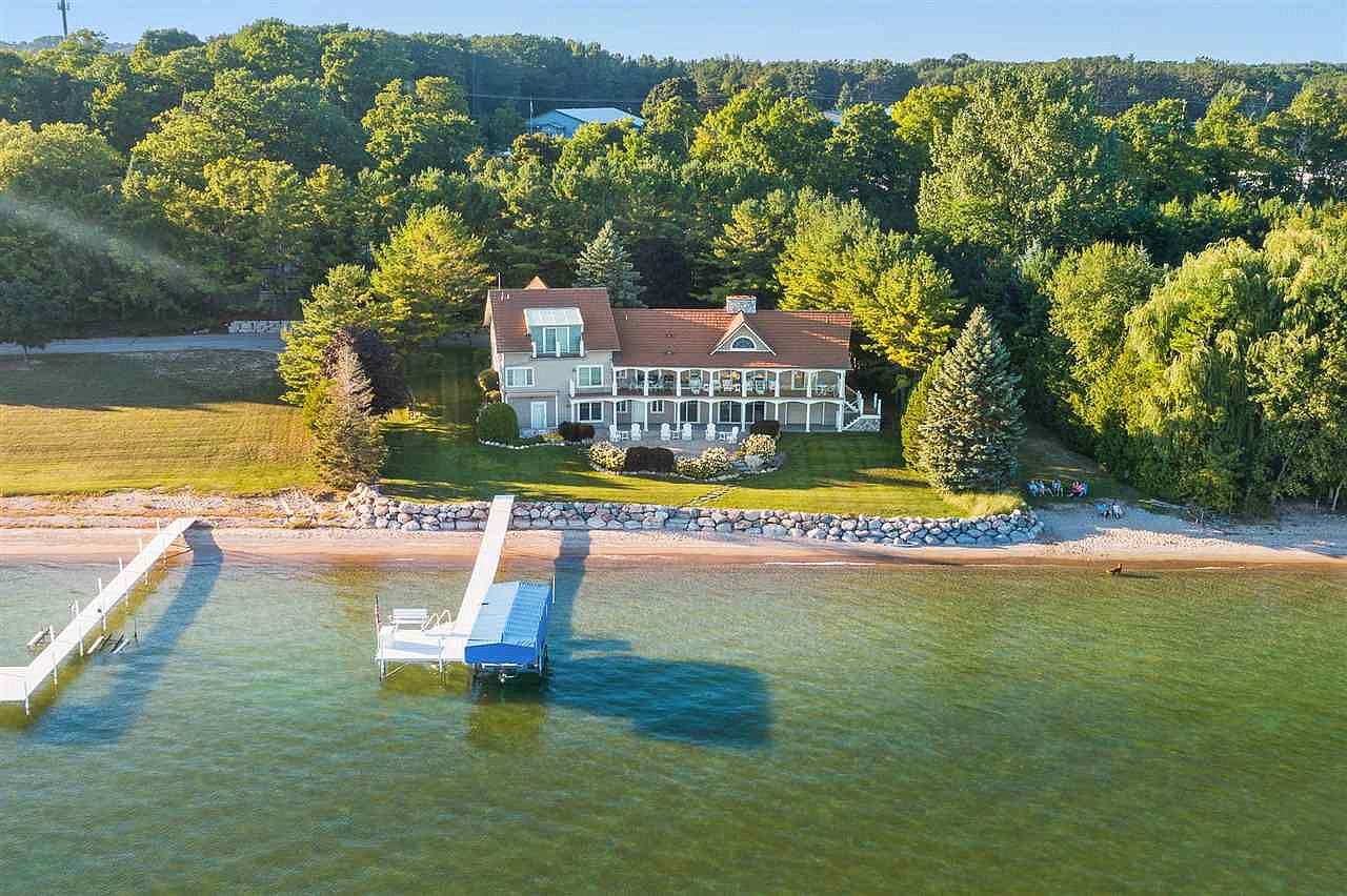 144 C & O Club Dr, Charlevoix, MI 49720 Zillow