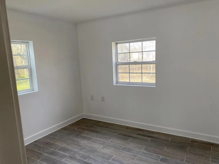 720 W Railroad St — Photo 4