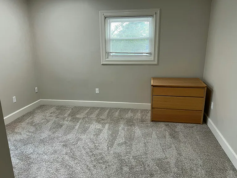 107 N Berrien St — Photo 7