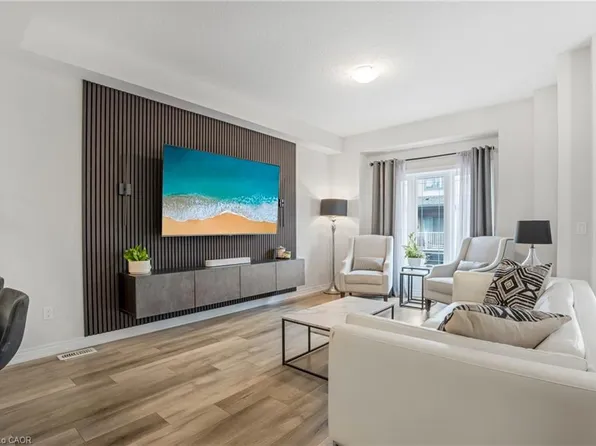 27 Rachel Dr #41, Hamilton, ON L8E 0K6