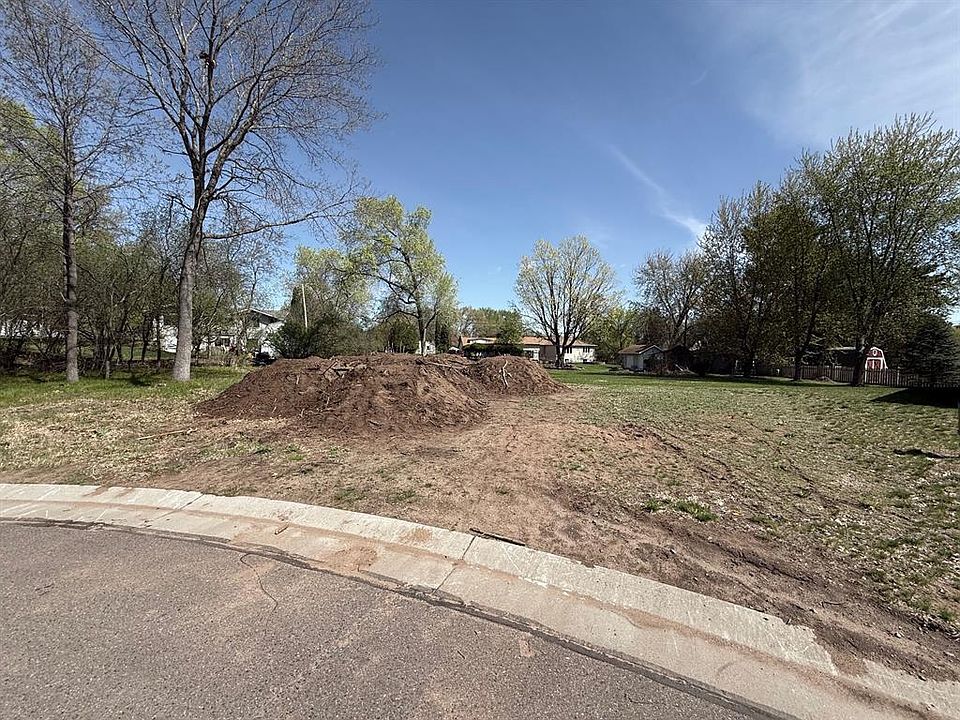 1st image of 2945 Comet Court
