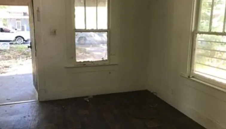 4101 Lee Ave — Photo 3