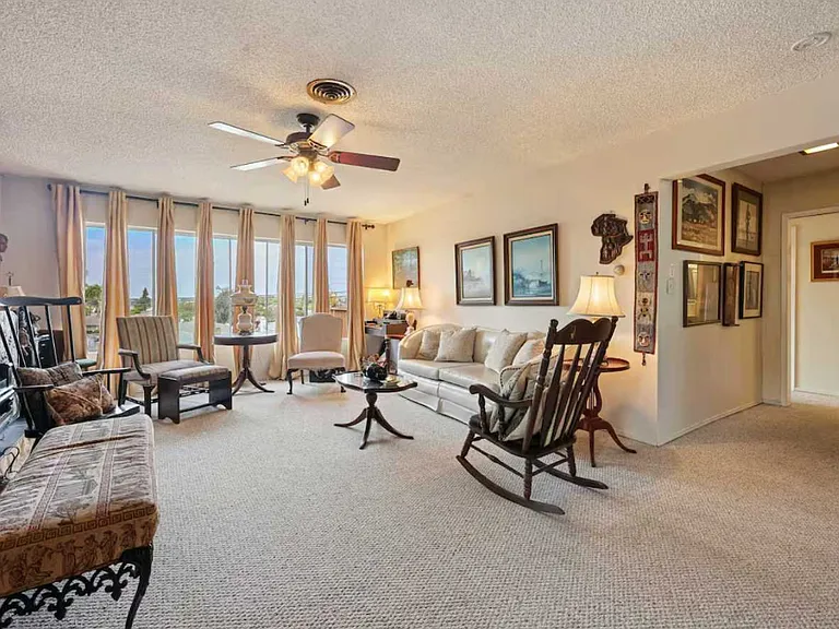 2650 Blackton Dr — Photo 3