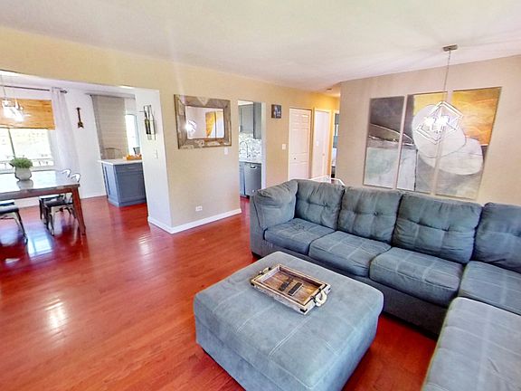 3rd image of 705 Sand Creek Dr