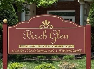 60 Forest Dr UNIT 60, Piscataway, NJ 08854