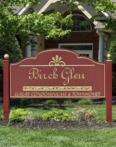 60 Forest Dr #60, Piscataway, NJ, 08854