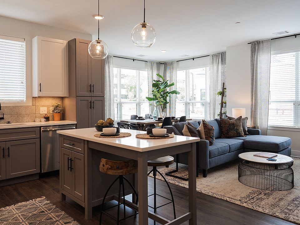Kitchen/Living