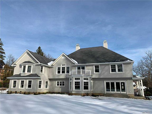 2nd image of 4 Capel Dr