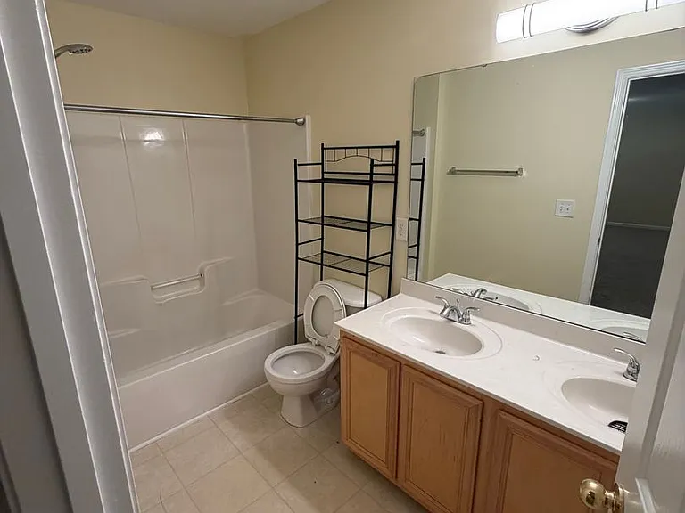 232 Hadley Commons Dr — Photo 17