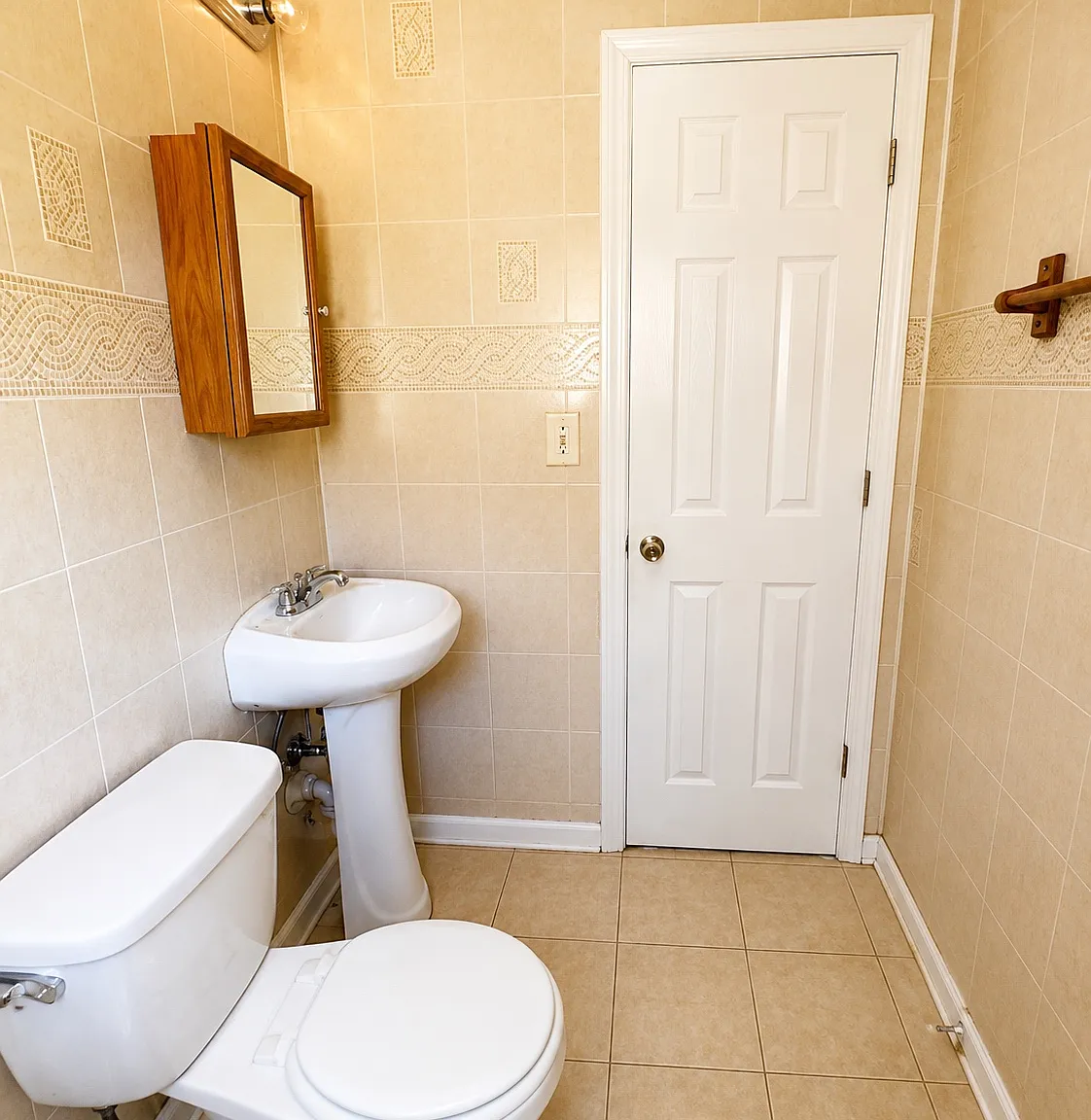 3 bed, 945 sqft, $1,300 — Photo 4