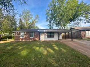 8328 Dottley Dr, Southaven, MS 38671