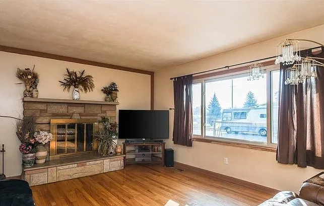 3 bed, 1529 sqft, $1,425 — Photo 2